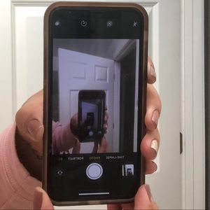 iPhone X, 64gb, white PLUS 5 cases